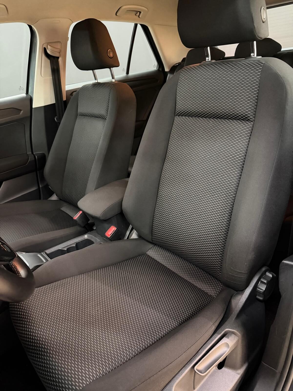 VOLKSWAGEN T-ROC 2.0 TDI ADVANCE