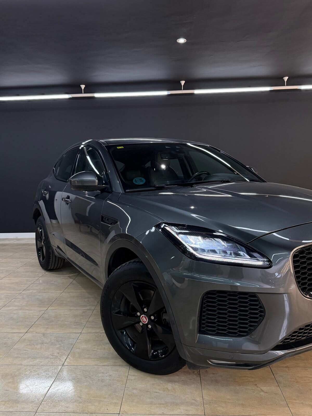 JAGUAR 2.0 D AWD R-DYNAMIC