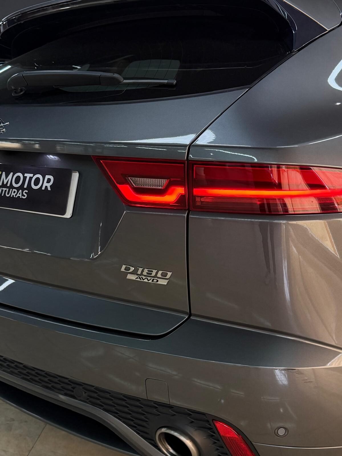 JAGUAR 2.0 D AWD R-DYNAMIC